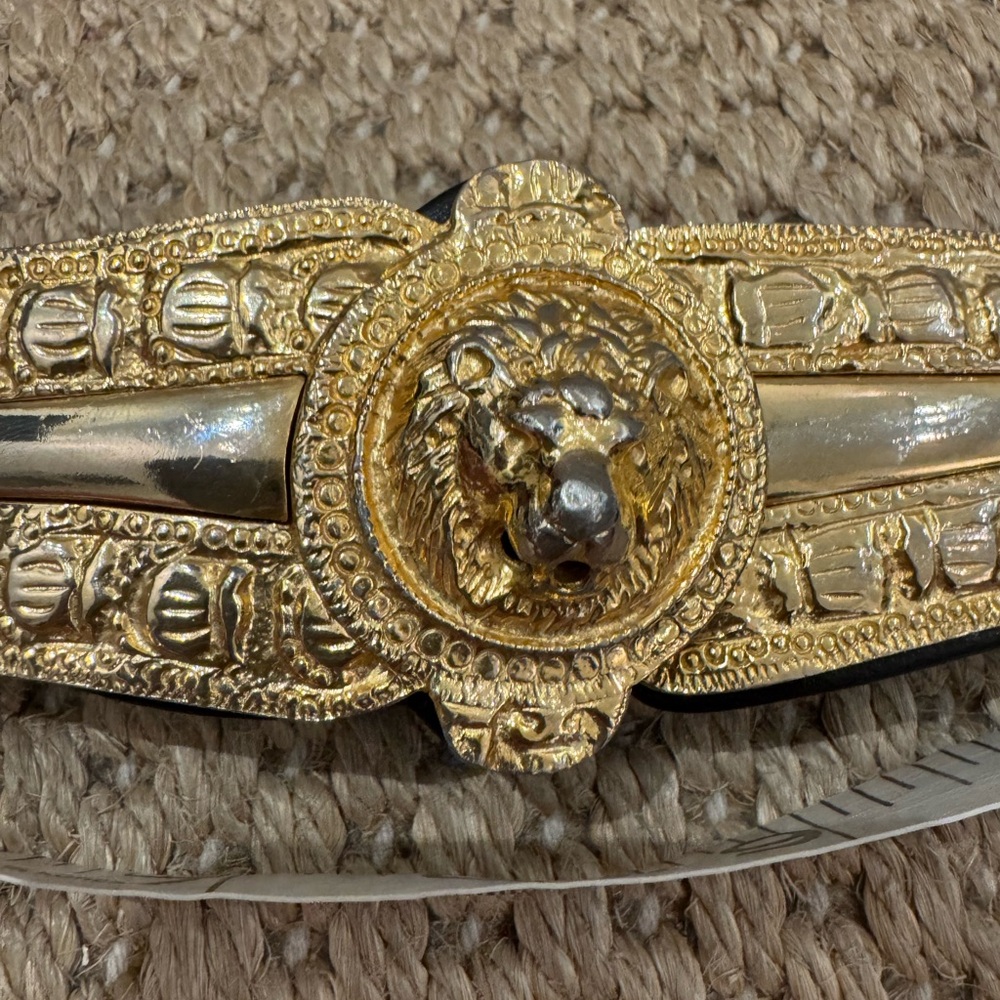 Judith Leiber Leather Waist Belt. Beautiful vintage detailed piece. - Picture 11 of 11